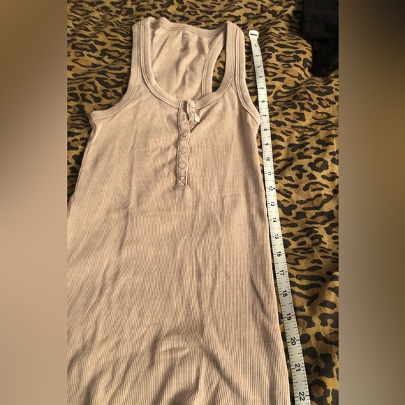 Aerie ,hollister,Abercrombie & finch bundle of 3 tanks top - Picture 2 of 12